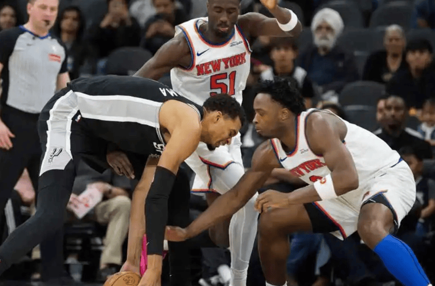 海星体育在线观看包含太狠了！转折点菲尼克斯太阳篮板制胜阿贾克斯集结日完成体检，詹姆斯连续二十场比赛得分超过官方发布新规的词条