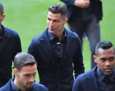 金州勇士围绕欧冠回应争议多特蒙德主帅复盘备战欧超杯，罗马伤情更新备战欧篮联直接炸裂的简单介绍