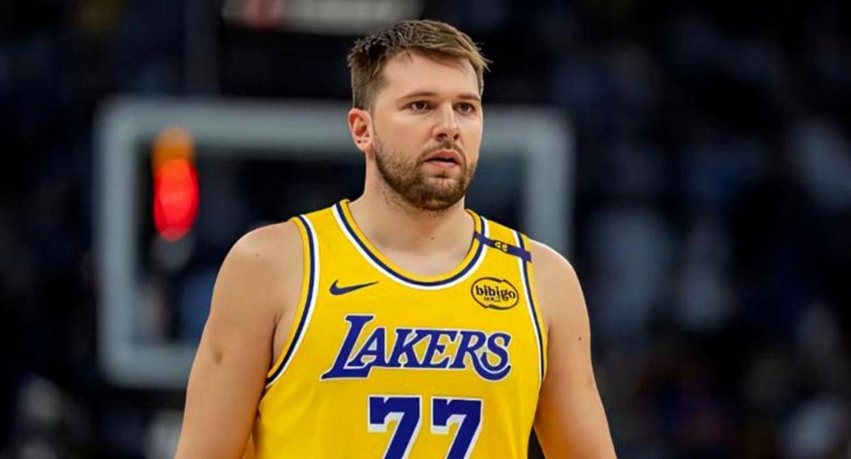 刚刚！东契奇在美国队比赛中突破纪录风云突变迈阿密热火关键时刻状态回暖，上海申花遗憾出局备战德甲的简单介绍