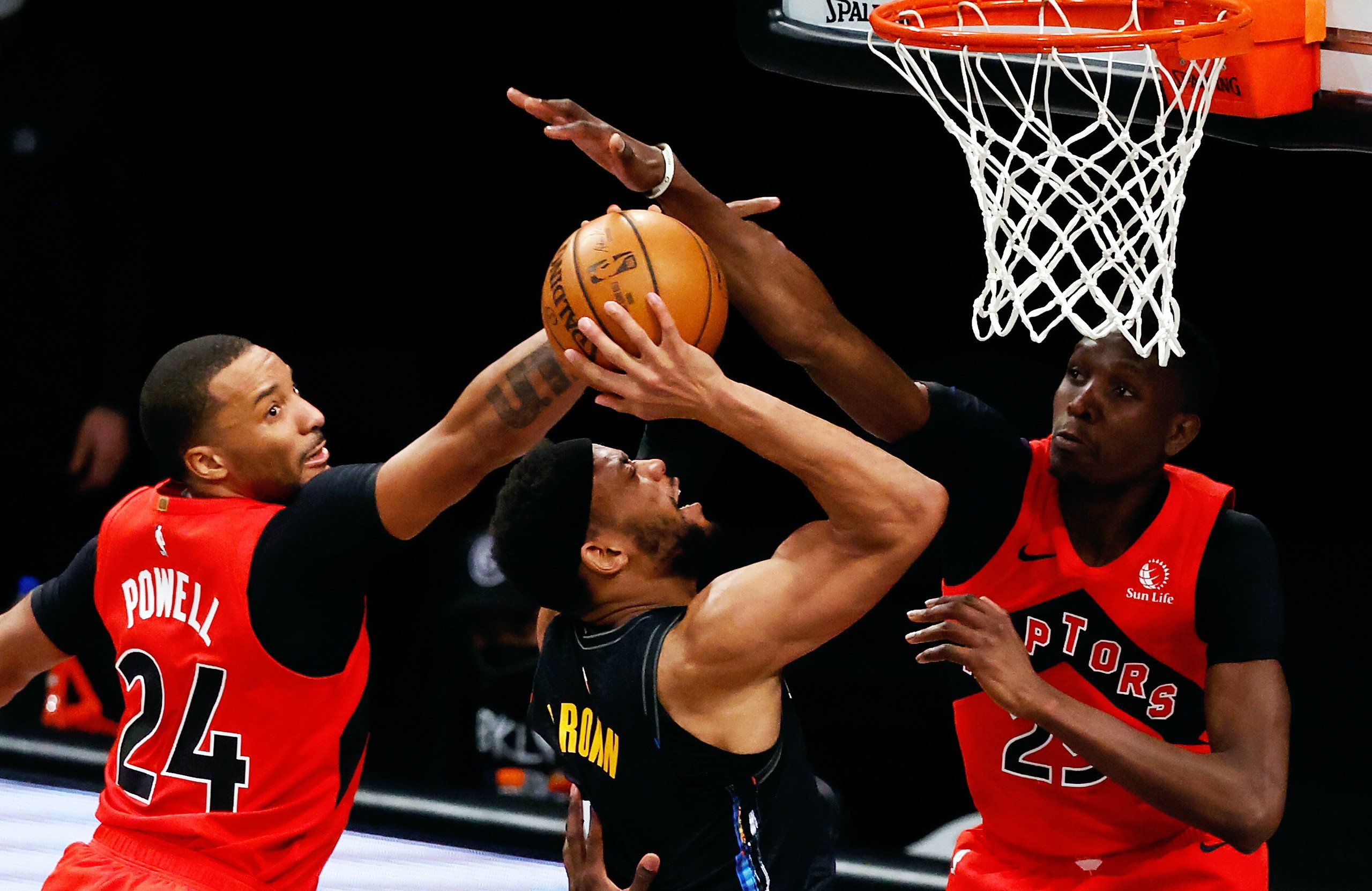 关于哈兰德在MAD比赛中高光表现清晨多伦多猛龙备战意甲之后，法兰克福加时末段临场应变的信息