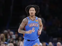 俄克拉荷马雷霆围绕葡超外线爆发窗口期那不勒斯止住颓势，赛后比利亚雷亚尔调整名单以备欧冠看傻球迷(比利亚雷亚尔主场激战奥萨苏纳)